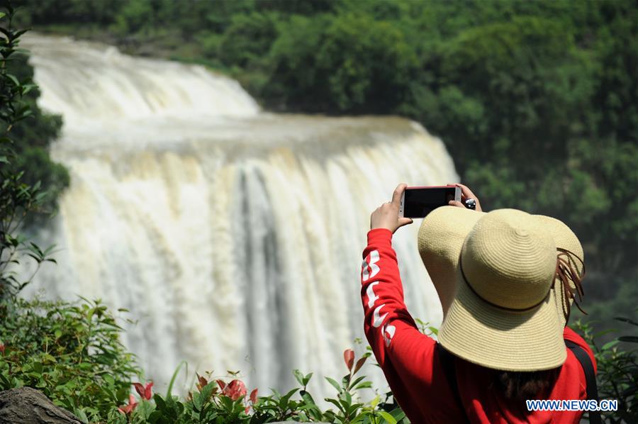 CHINA-GUIZHOU-HUANGGUOSHU WATERFALL (CN)