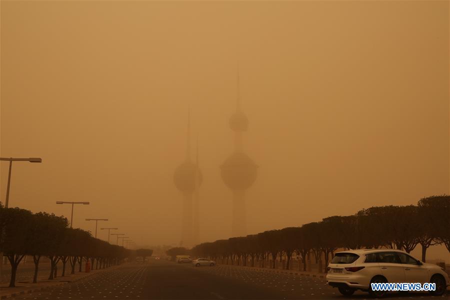 KUWAIT-KUWAIT CITY-SANDSTORM