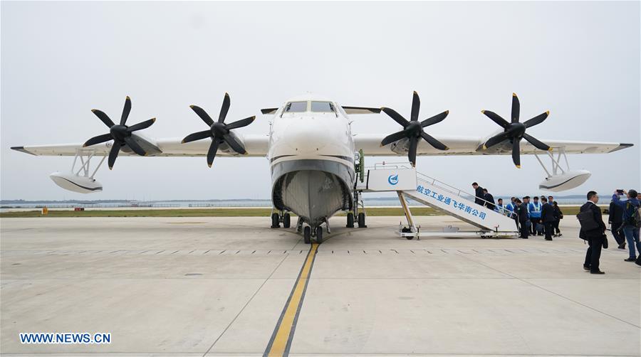 CHINA-AMPHIBIOUS AIRCRAFT-KUNLONG-WATER TAKEOFF (CN)