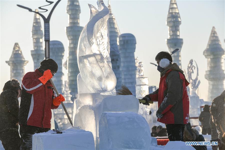 CHINA-HARBIN-ICE SCULPTURE-COMPETITION (CN)