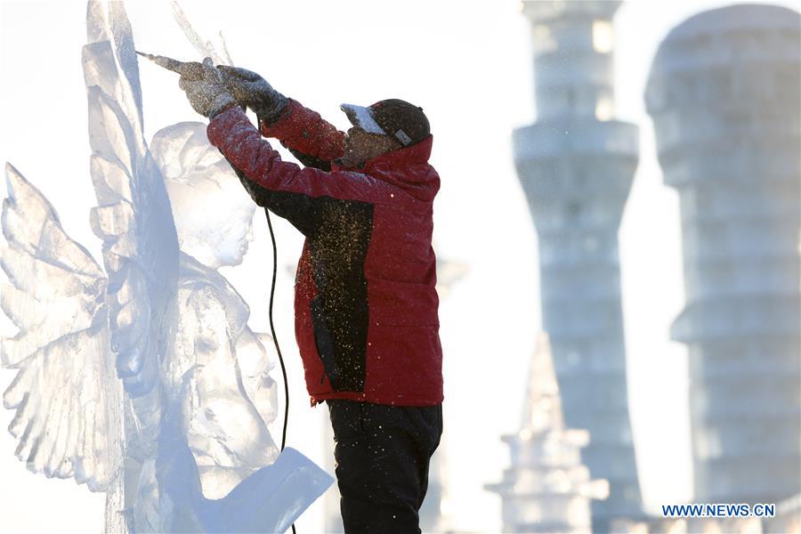 CHINA-HARBIN-ICE SCULPTURE-COMPETITION (CN)