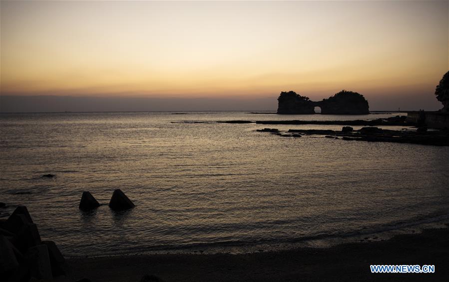 JAPAN-WAKAYAMA-ENGETSU ISLAND-SUNSET