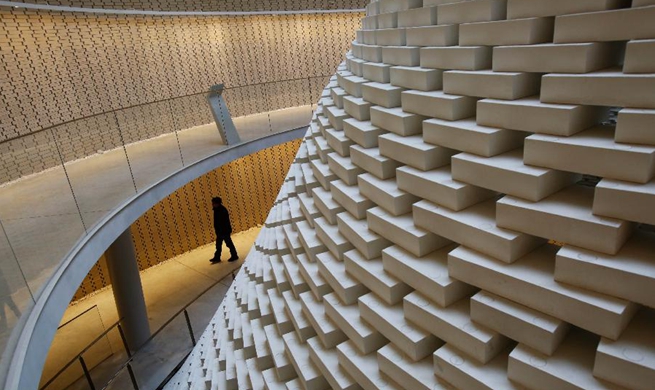 New Remembrance Hall shown to visitors in Jerusalem