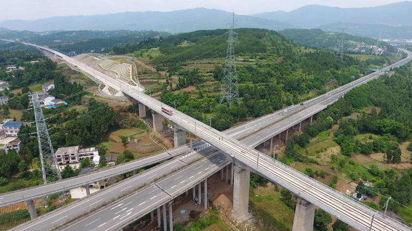 我国首条穿越秦岭的高速铁路预计年内开通